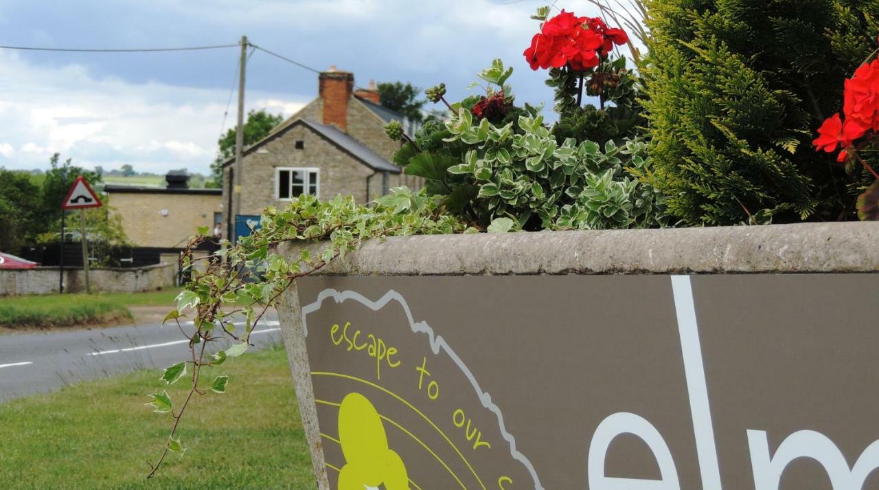 Elm Tree Farm Accommodation Milton Keynes Exterior foto